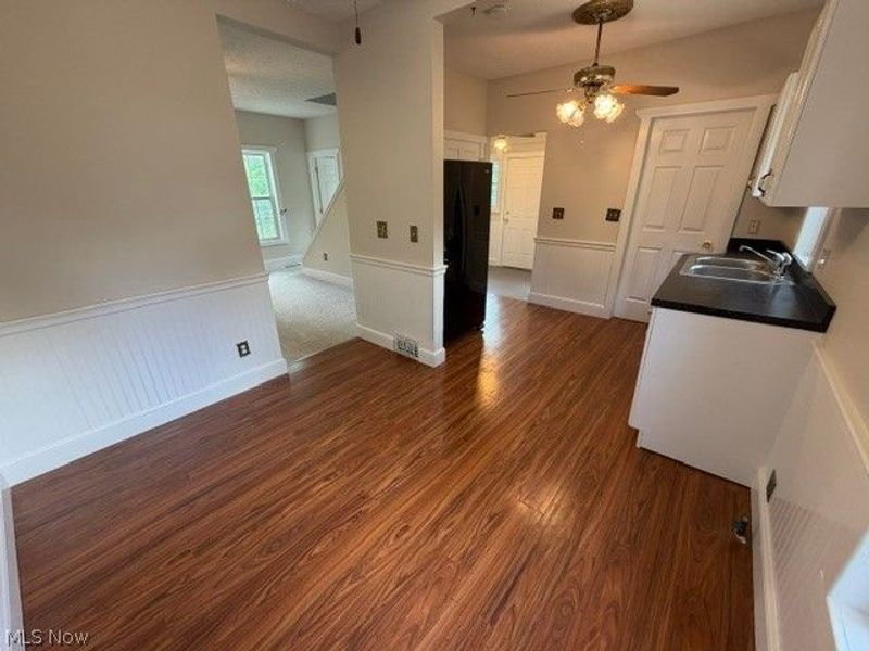 413 W Main Street, South Amherst, OH 44001 Photo 7
