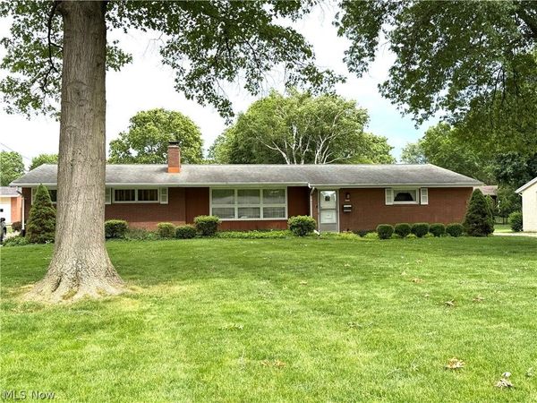 330 Weber Avenue NE, North Canton, OH 44720