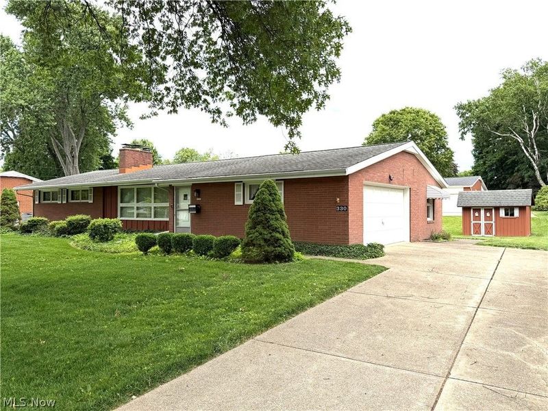 330 Weber Avenue NE, North Canton, OH 44720 Photo 2