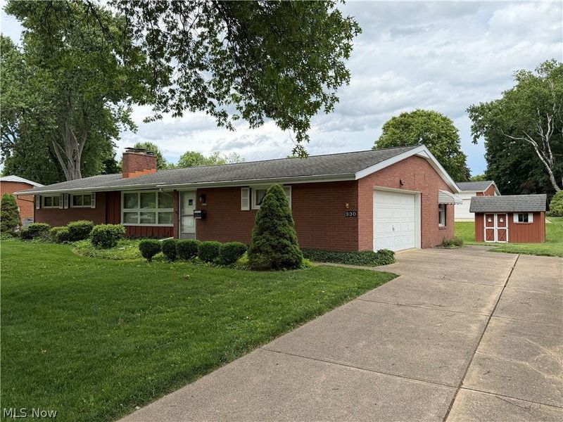 330 Weber Avenue NE, North Canton, OH 44720 Photo 3