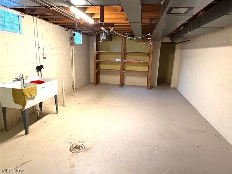 330 Weber Avenue NE, North Canton, OH 44720 Photo 36