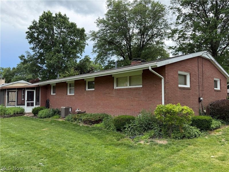 330 Weber Avenue NE, North Canton, OH 44720 Photo 5