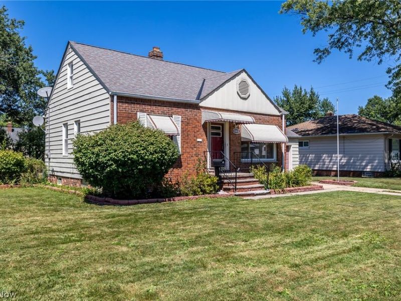 10810 Windham Road, Parma, OH 44130 Photo 3