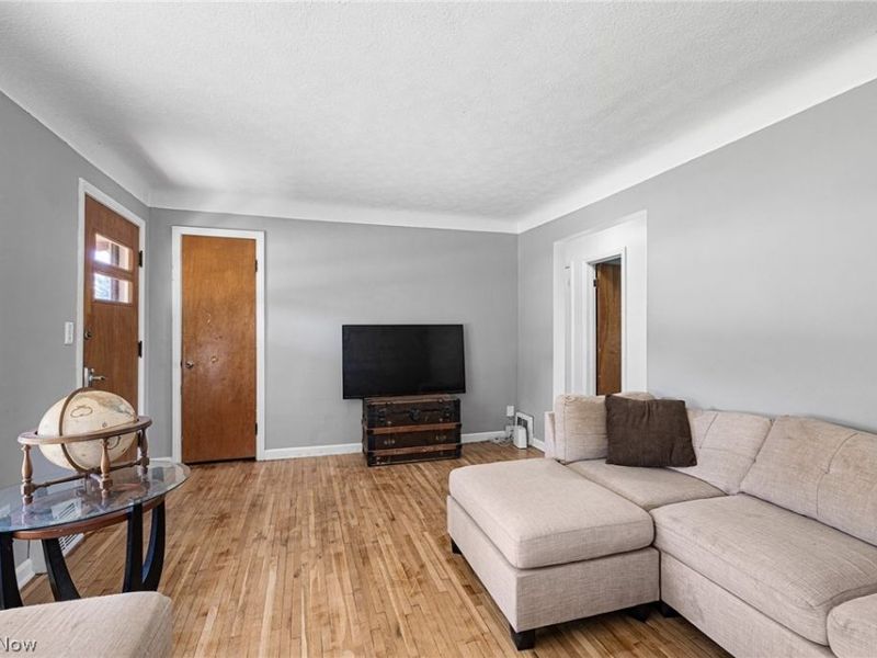 10810 Windham Road, Parma, OH 44130 Photo 5