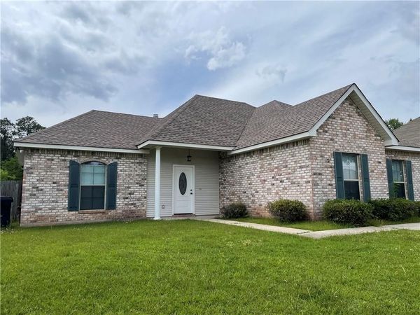 70045 3RD Street , Covington, LA 70433