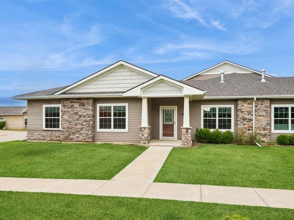 9056 Jem Lane, West Des Moines, IA 50266