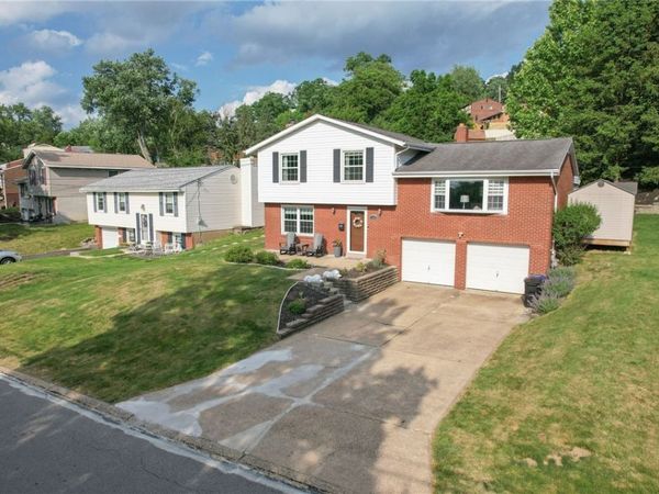 241 Parkedge, Pittsburgh, PA 15220