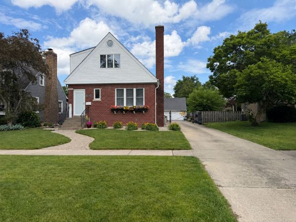8039 Forest Avenue, Munster, IN 46321