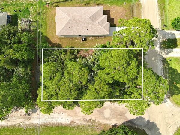 1200 12th Court SW, Vero Beach, FL 32962