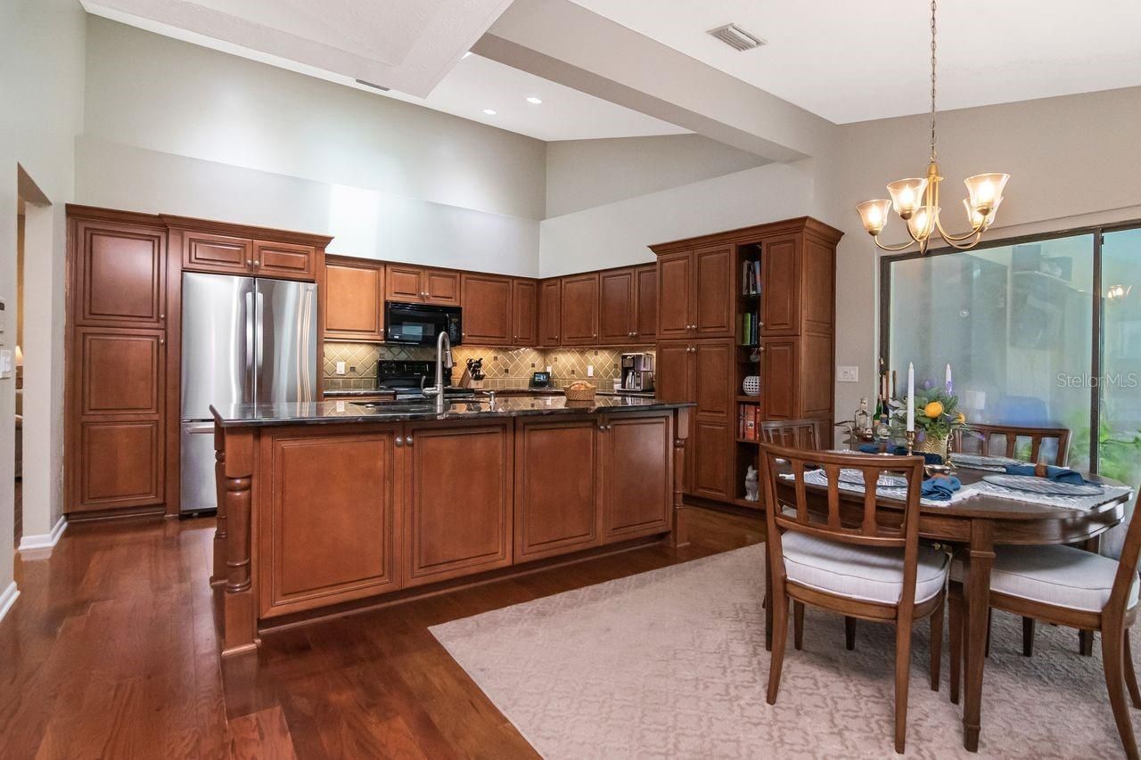3306 Westmoreland Drive, Tampa, FL 33618 Photo