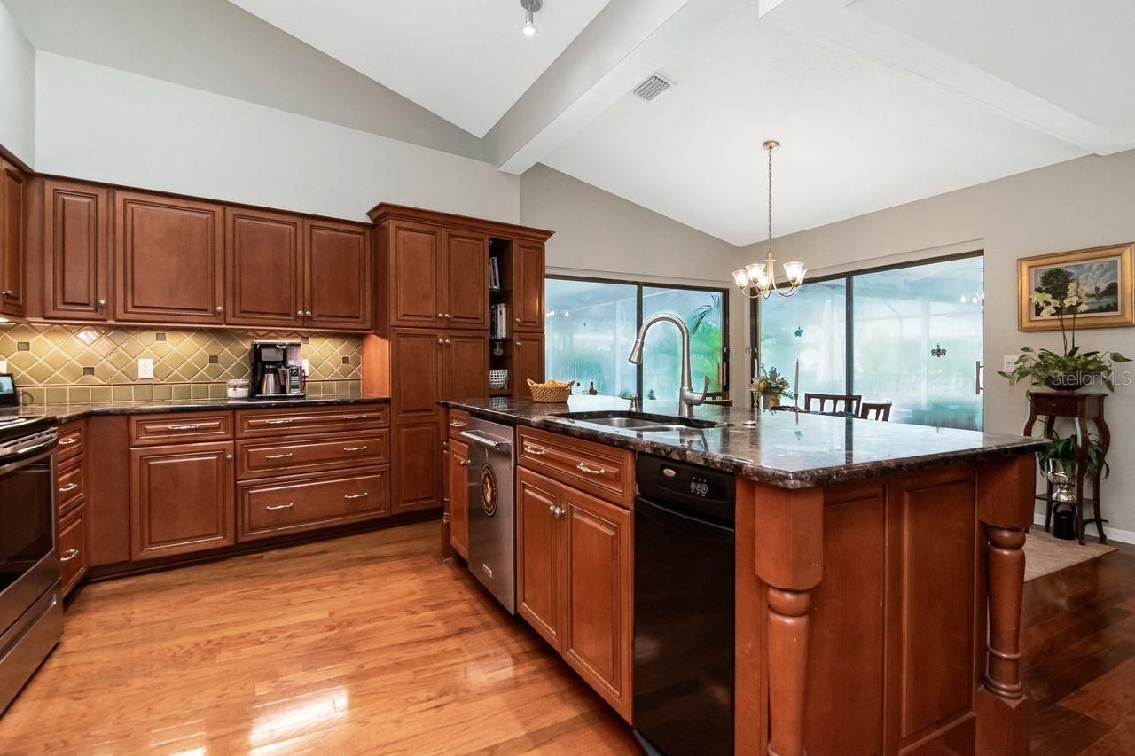 3306 Westmoreland Drive, Tampa, FL 33618 Photo