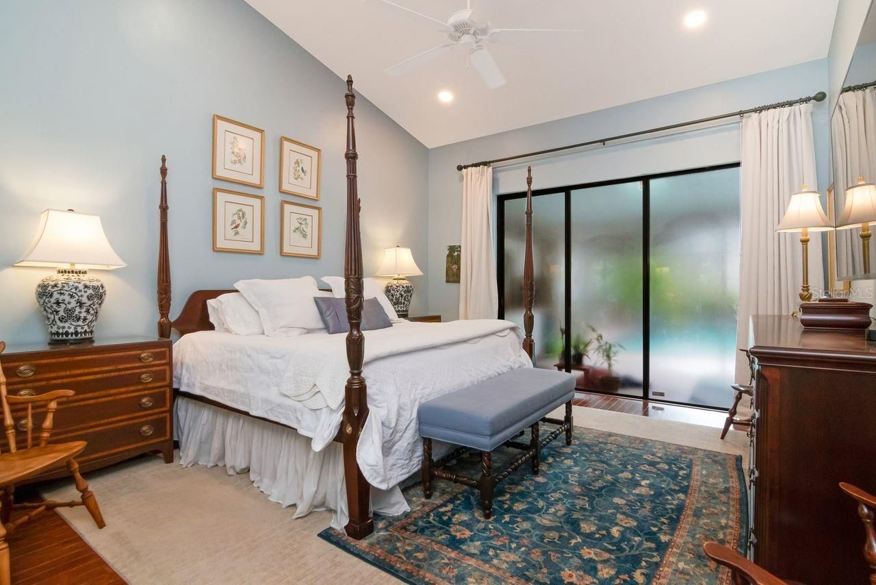 3306 Westmoreland Drive, Tampa, FL 33618 Photo