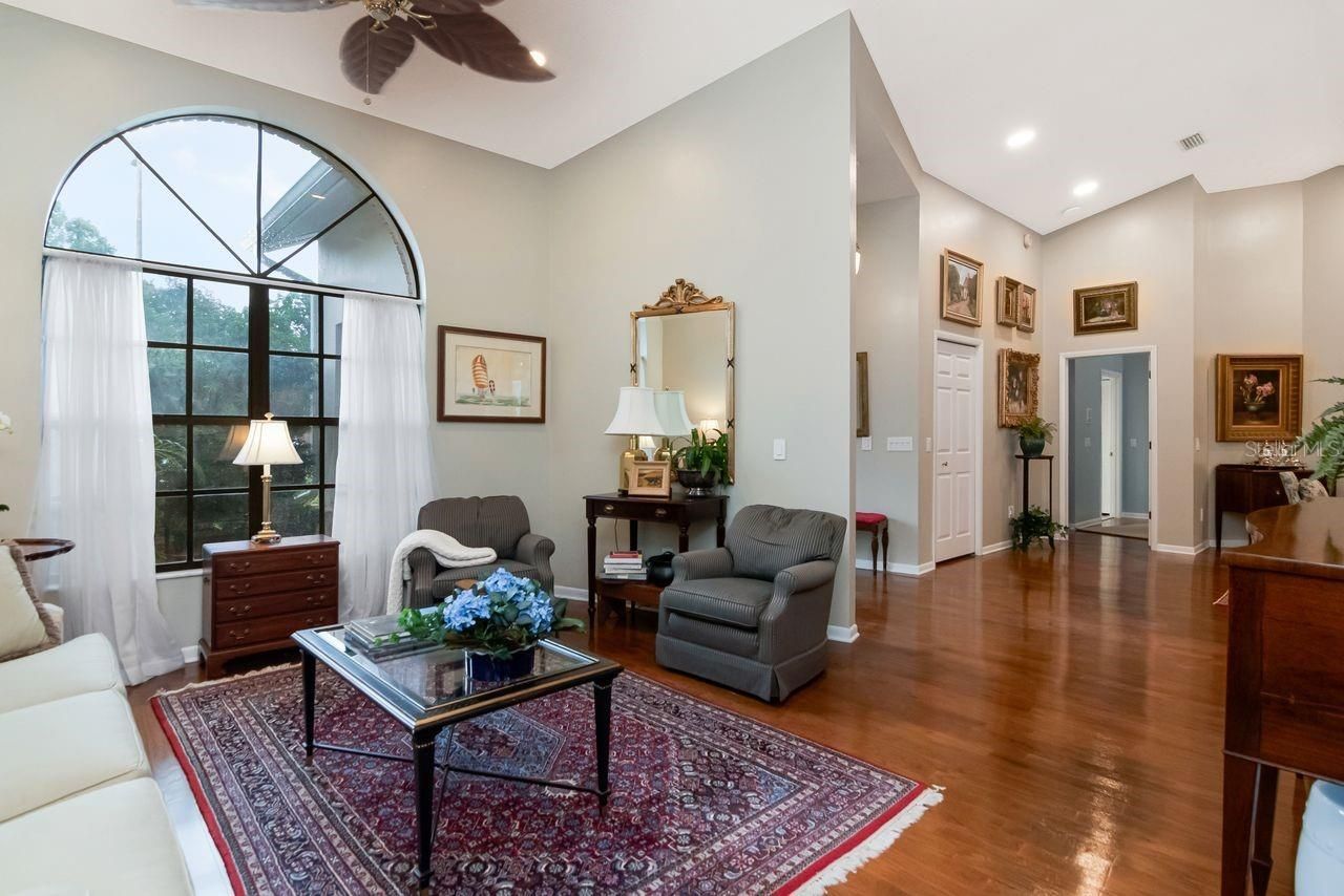 3306 Westmoreland Drive, Tampa, FL 33618 Photo