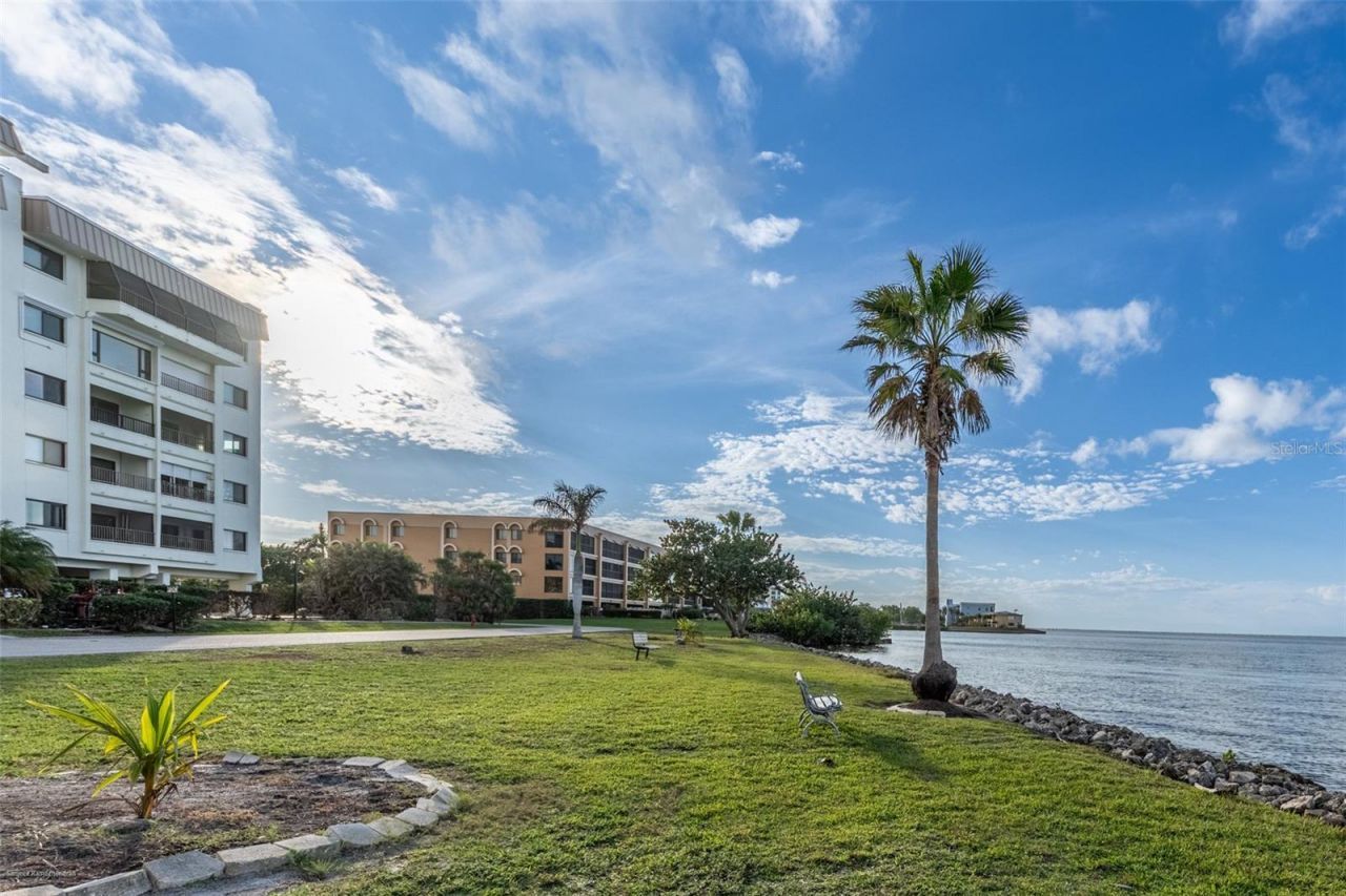 1477 Park Beach Circle , Unit 11, Punta Gorda, FL 33950 Photo