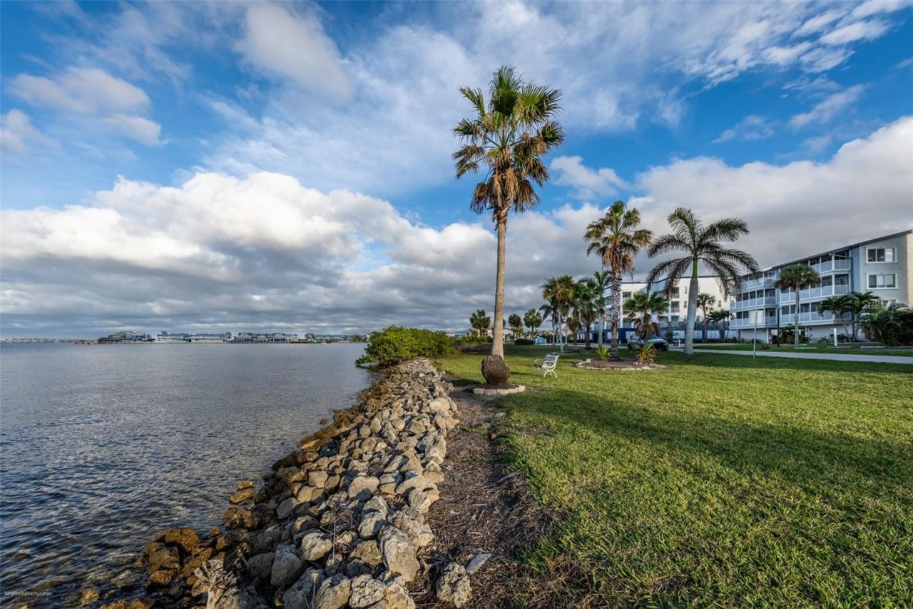 1477 Park Beach Circle , Unit 11, Punta Gorda, FL 33950 Photo