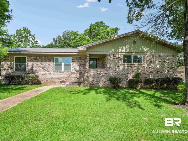 130 Thomas Drive, Saraland, AL 36571