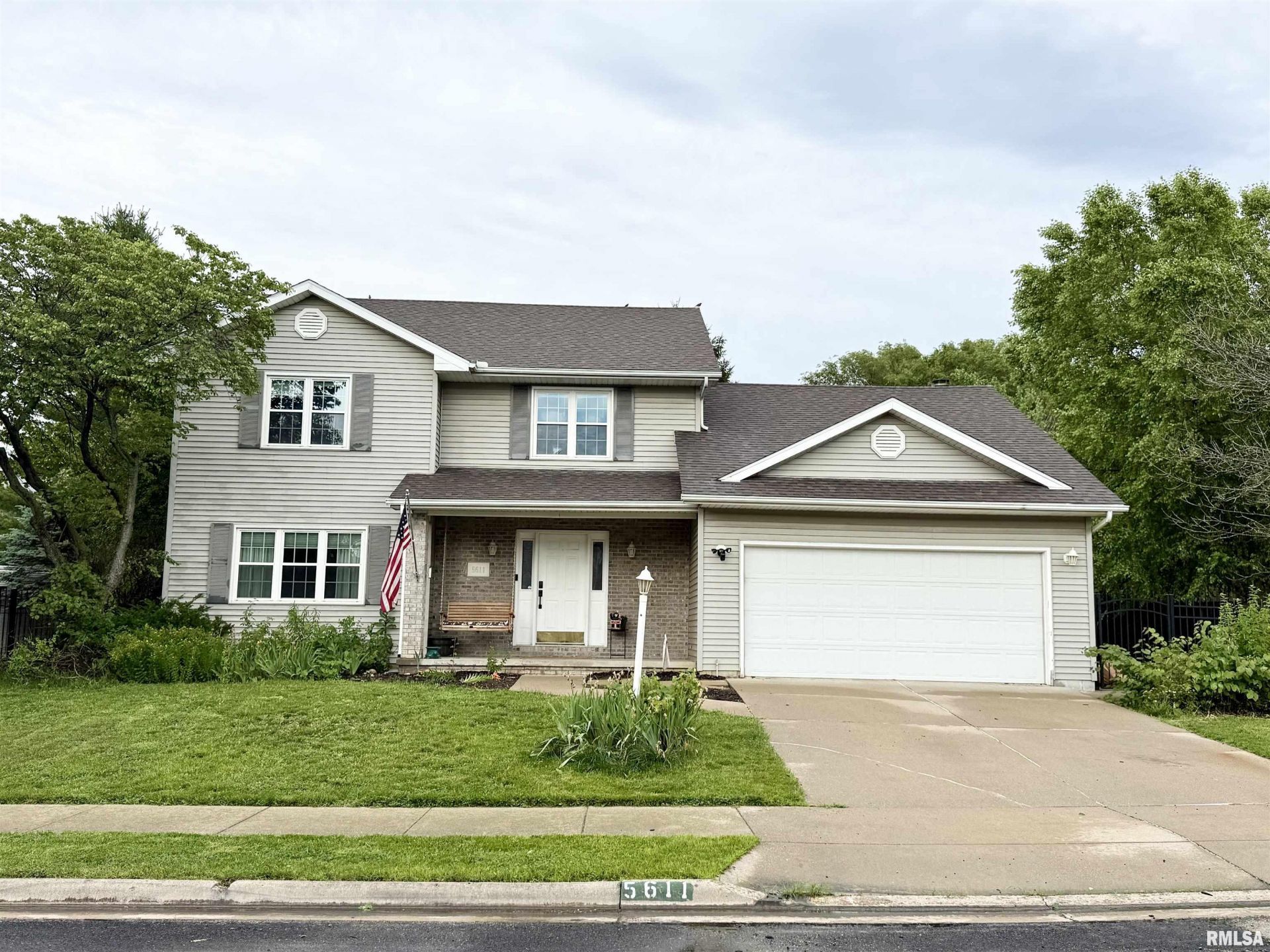 5611 W Rachael Drive, Peoria, IL 61615 Main Photo