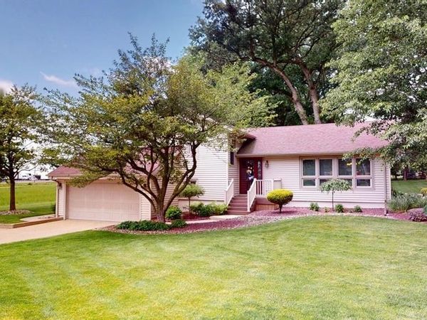 4285 S St Rt103, Willard, OH 44890
