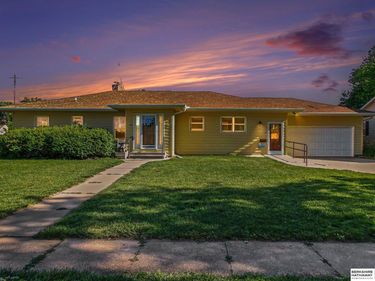 1245 E 2nd Street, Fremont, NE 68025