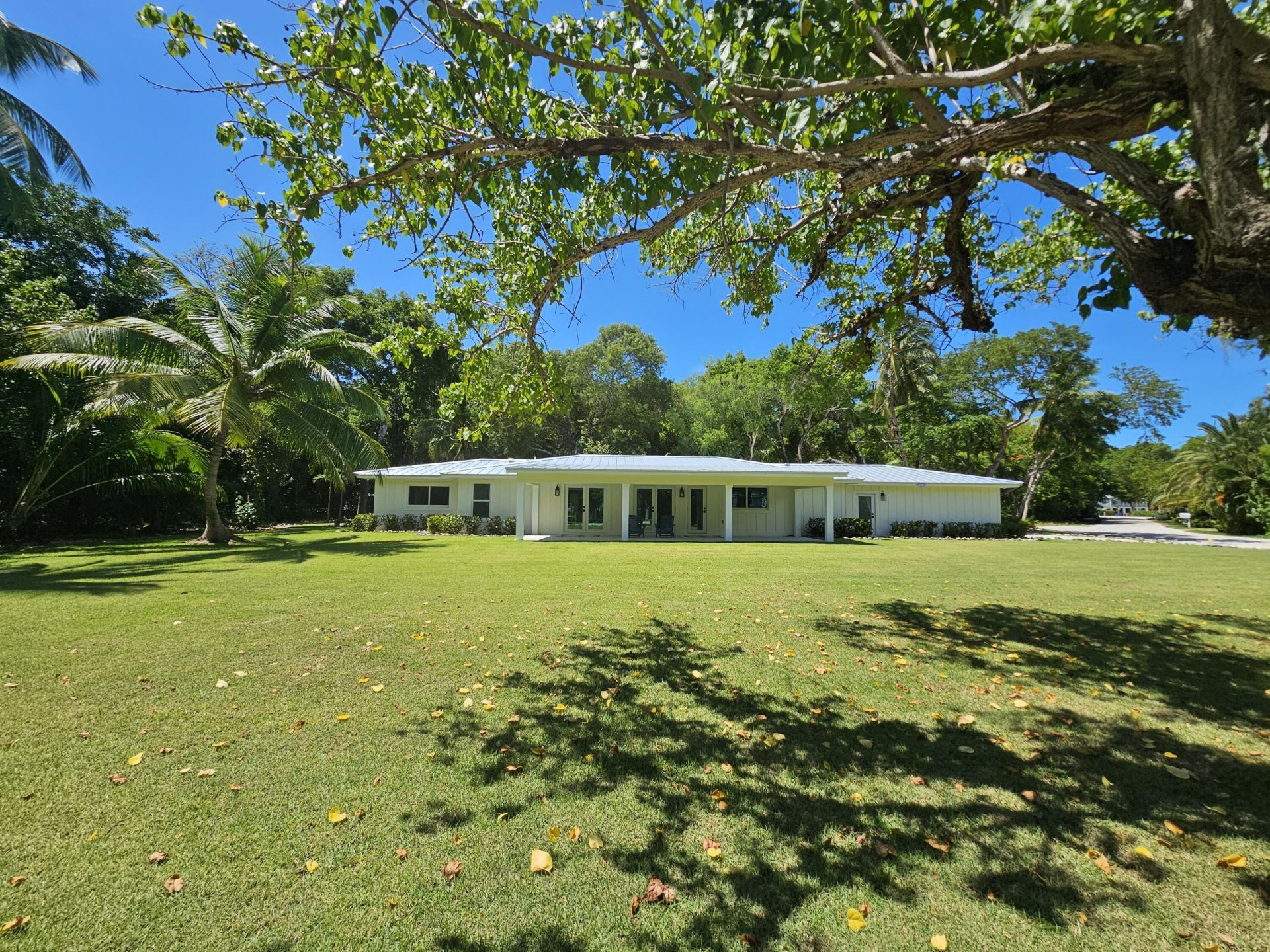 54 Sunset Road, Key Largo, FL 33037 Photo
