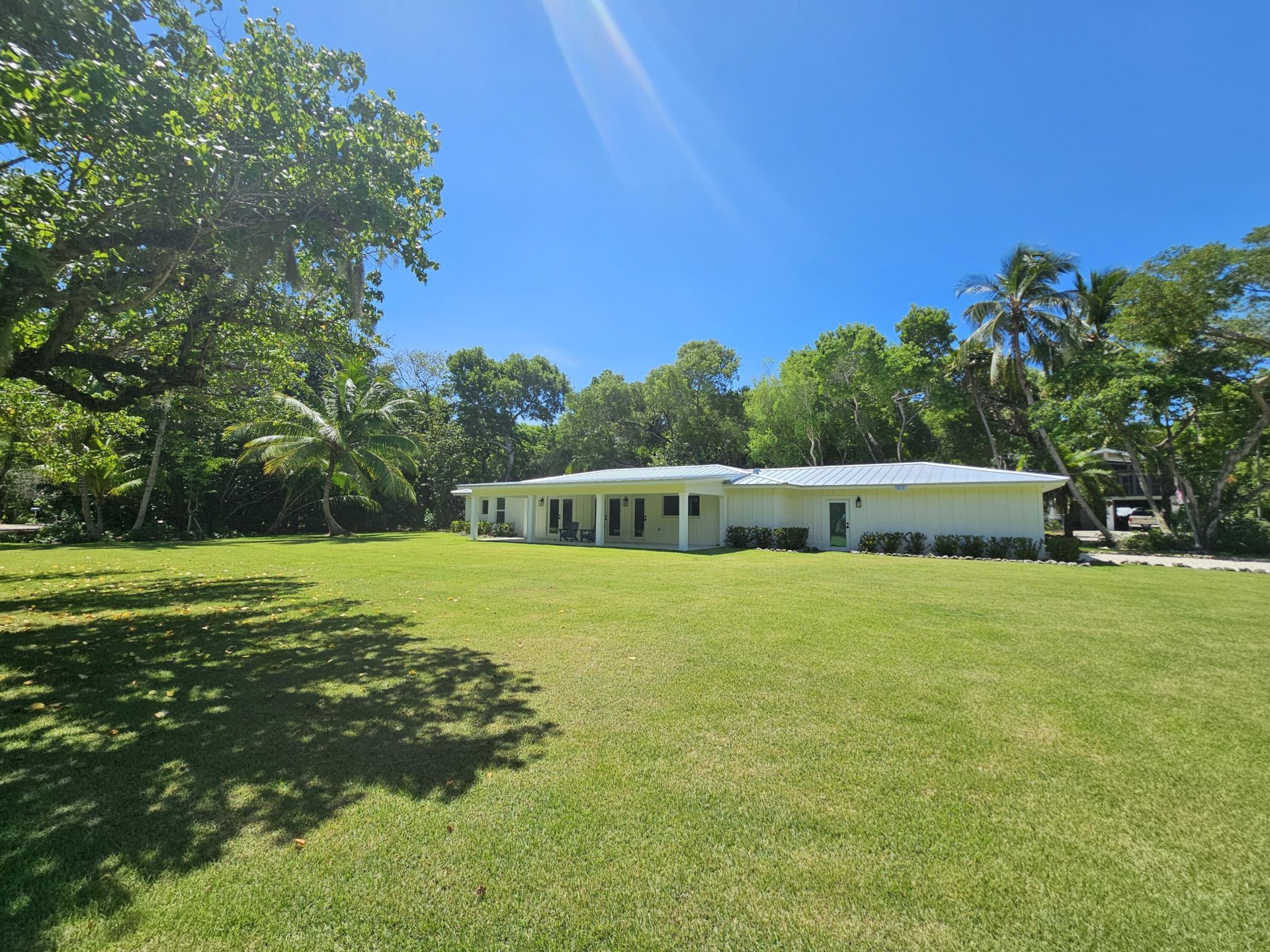 54 Sunset Road, Key Largo, FL 33037 Photo