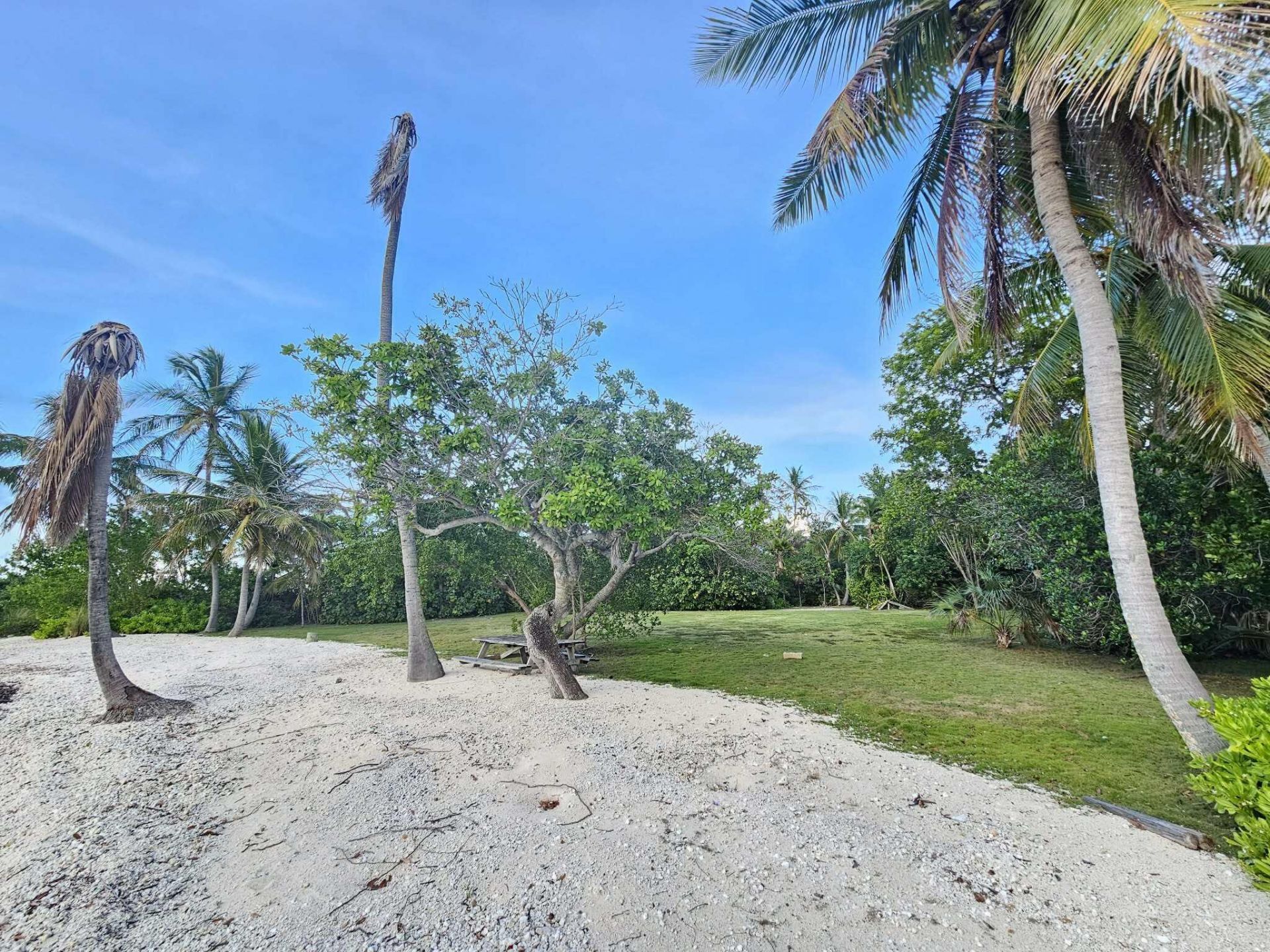 41 Sunset Road, Key Largo, FL 33037 Photo