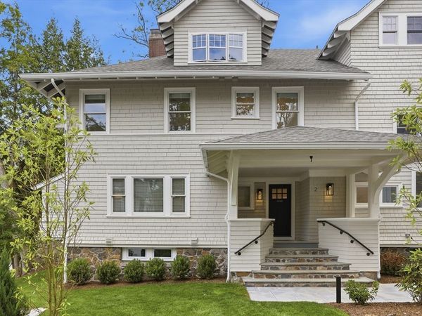 38 Edgewood Rd, Unit 2, Lexington, MA 02420