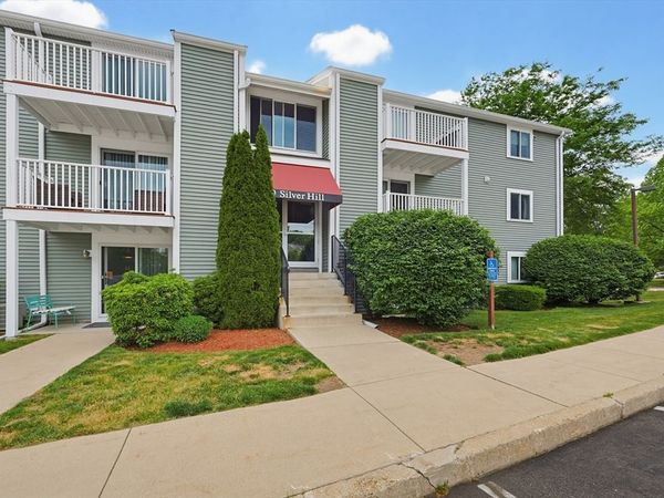 9 Silver Hill Lane, Unit 19, Natick, MA 01760