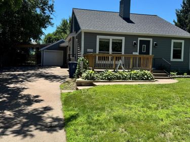 6439 Olympia Street, Golden Valley, MN 55427