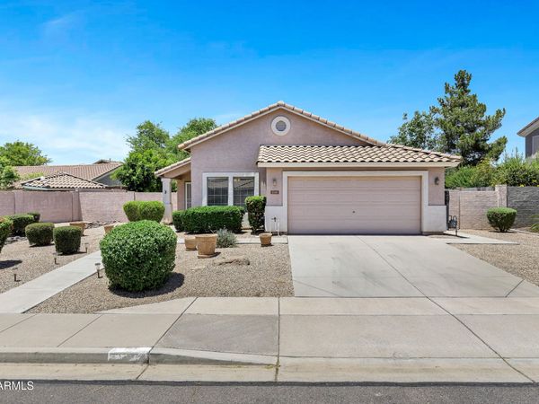 2116 S JOPLIN, Mesa, AZ 85209