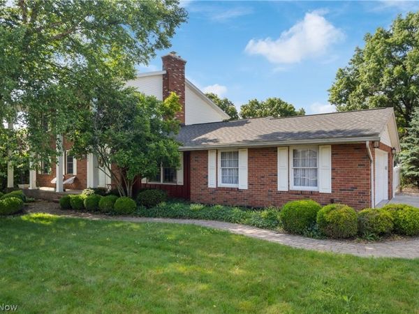1300 7th Street NE, North Canton, OH 44720