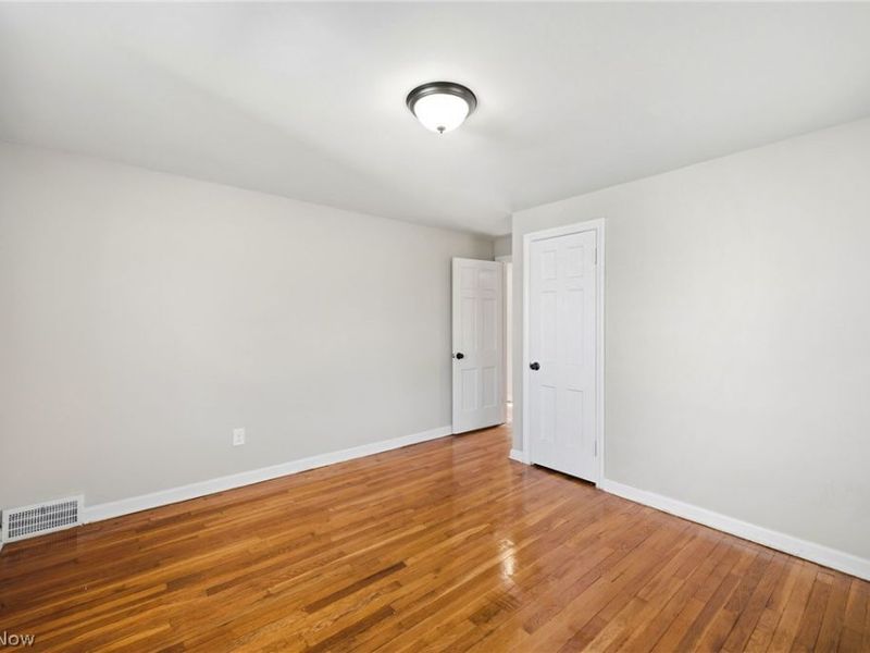 26900 Forestview Avenue, Euclid, OH 44132 Photo 17