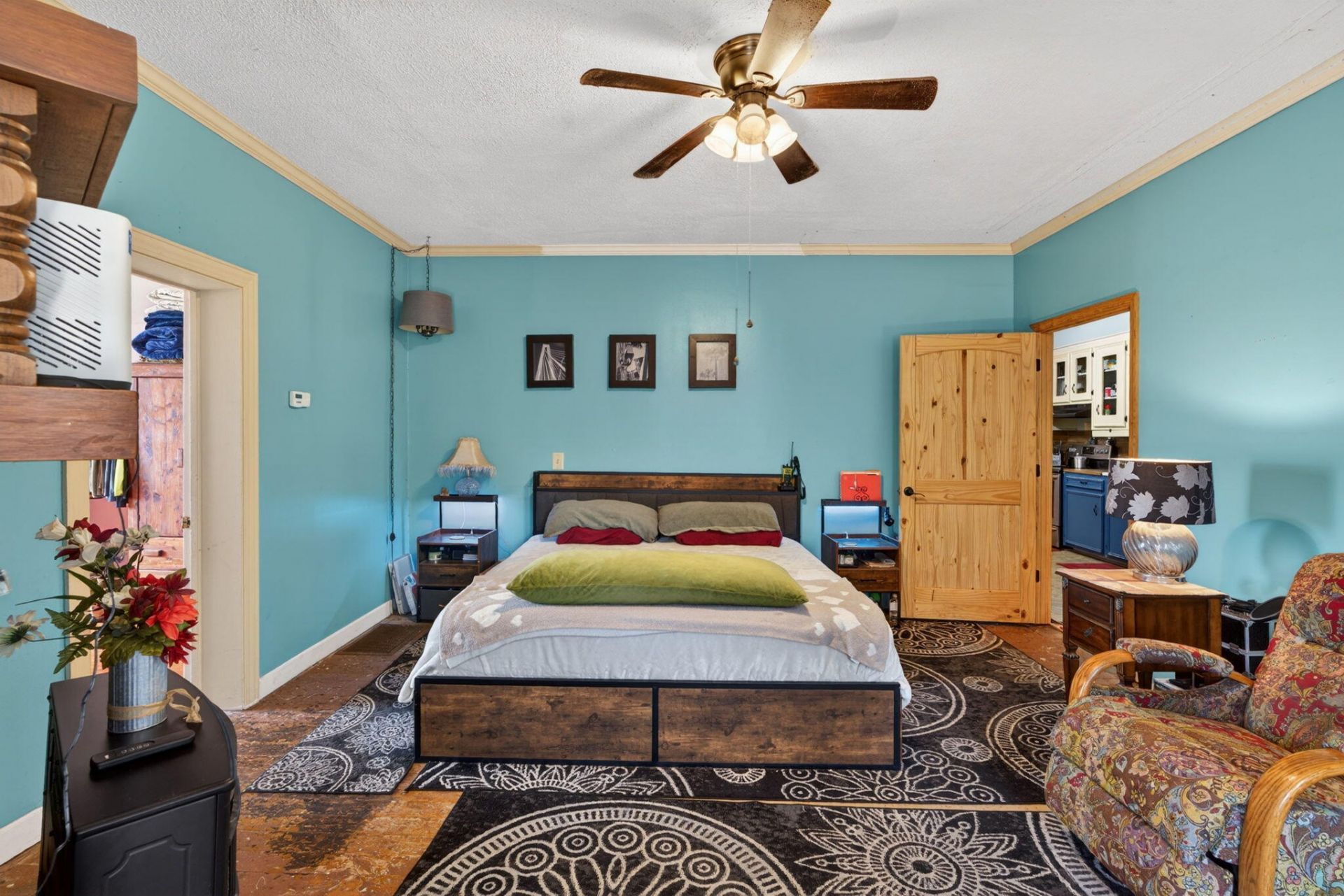 650 Hampton Street Photo 17