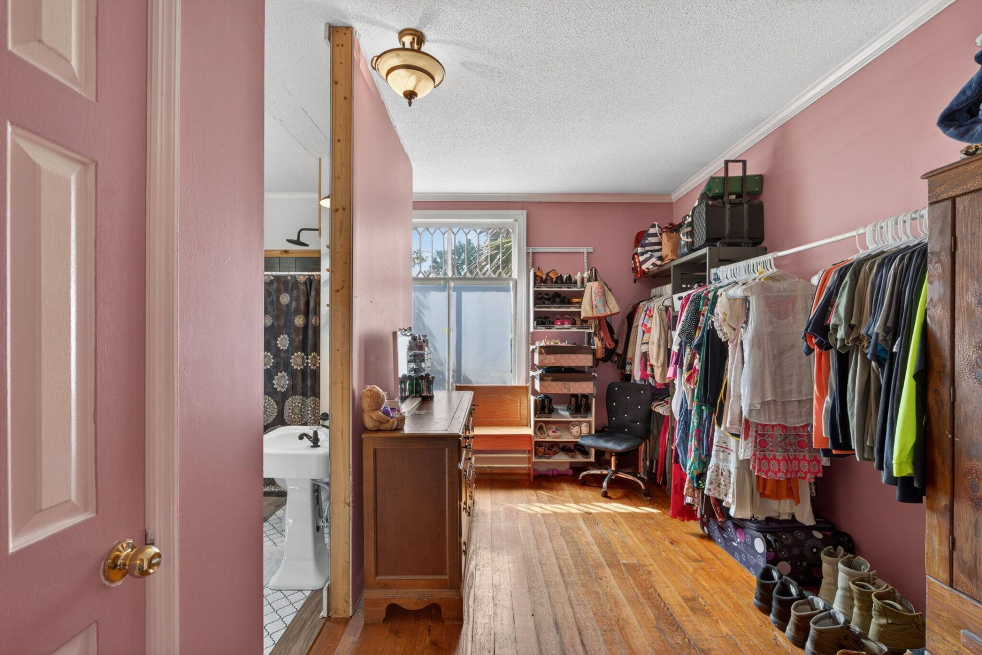 650 Hampton Street Photo 19