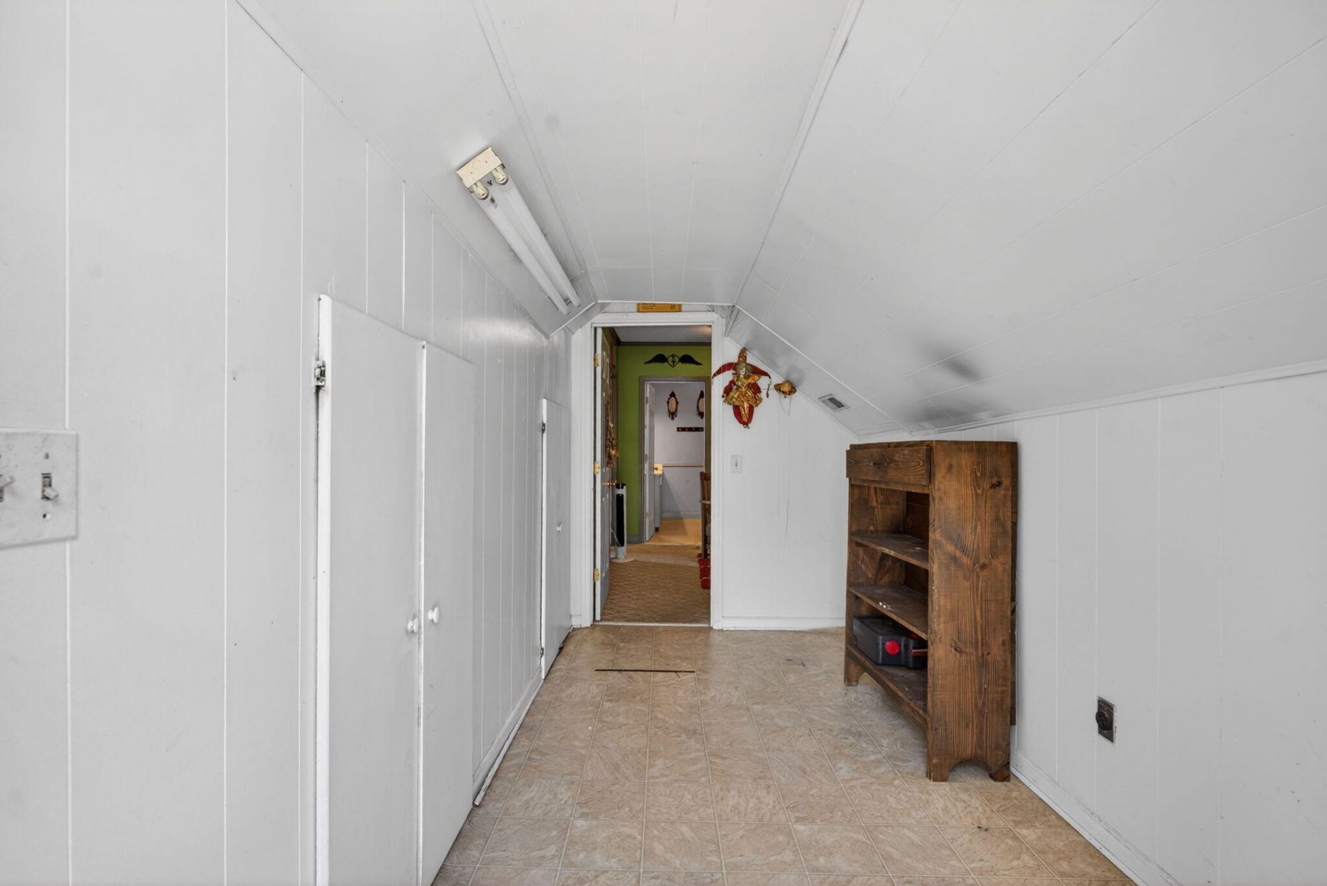 650 Hampton Street Photo 23