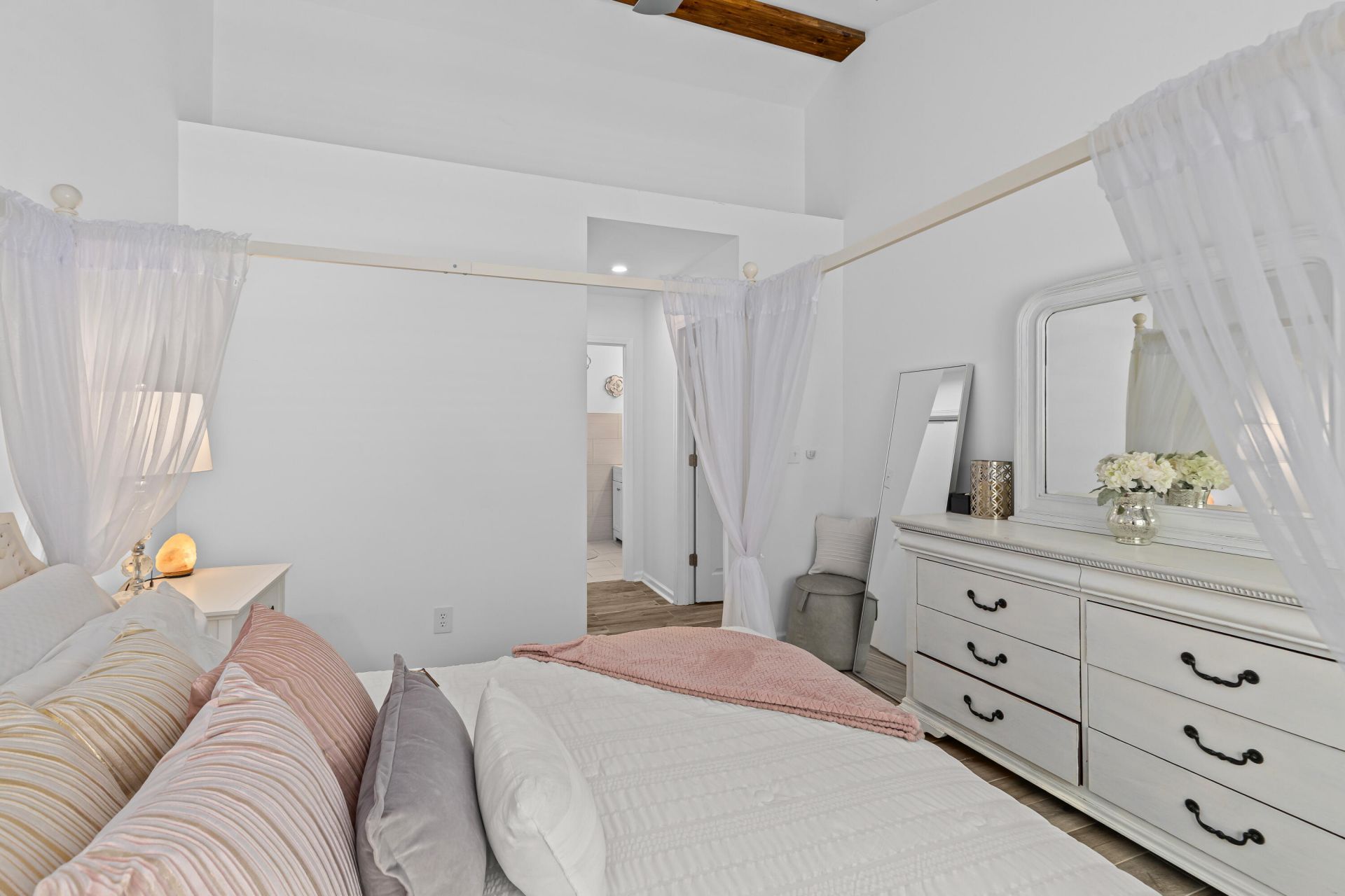 106 Upcerne Road Photo 16