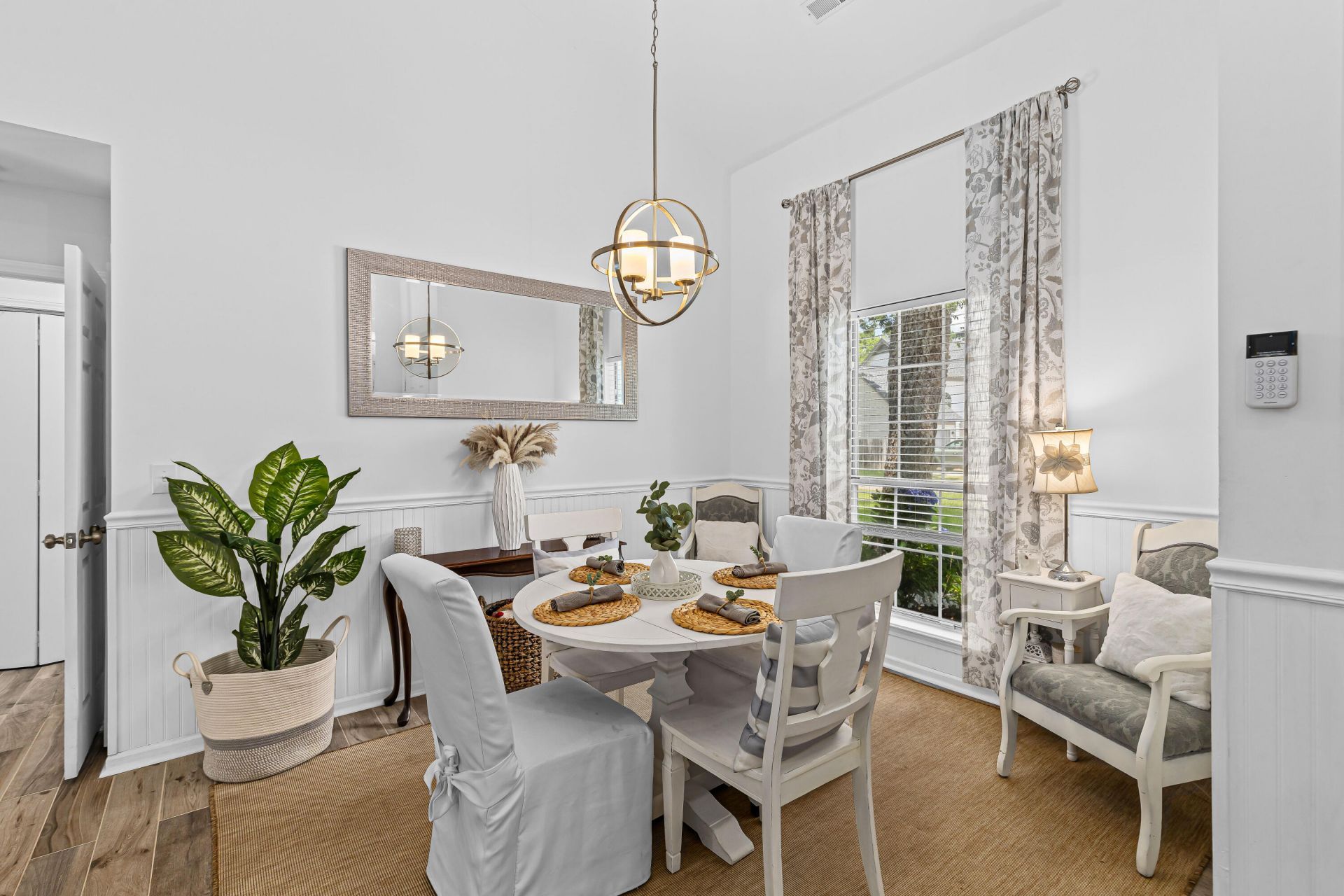 106 Upcerne Road Photo 5
