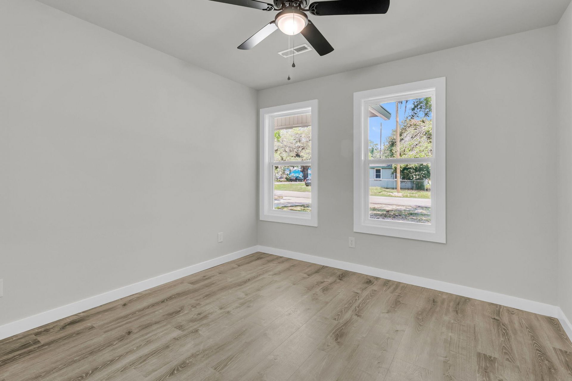 1203 Sea Aire Drive Photo 18
