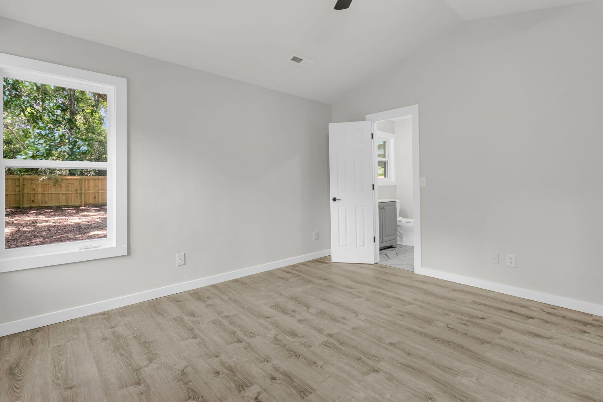 1203 Sea Aire Drive Photo 23
