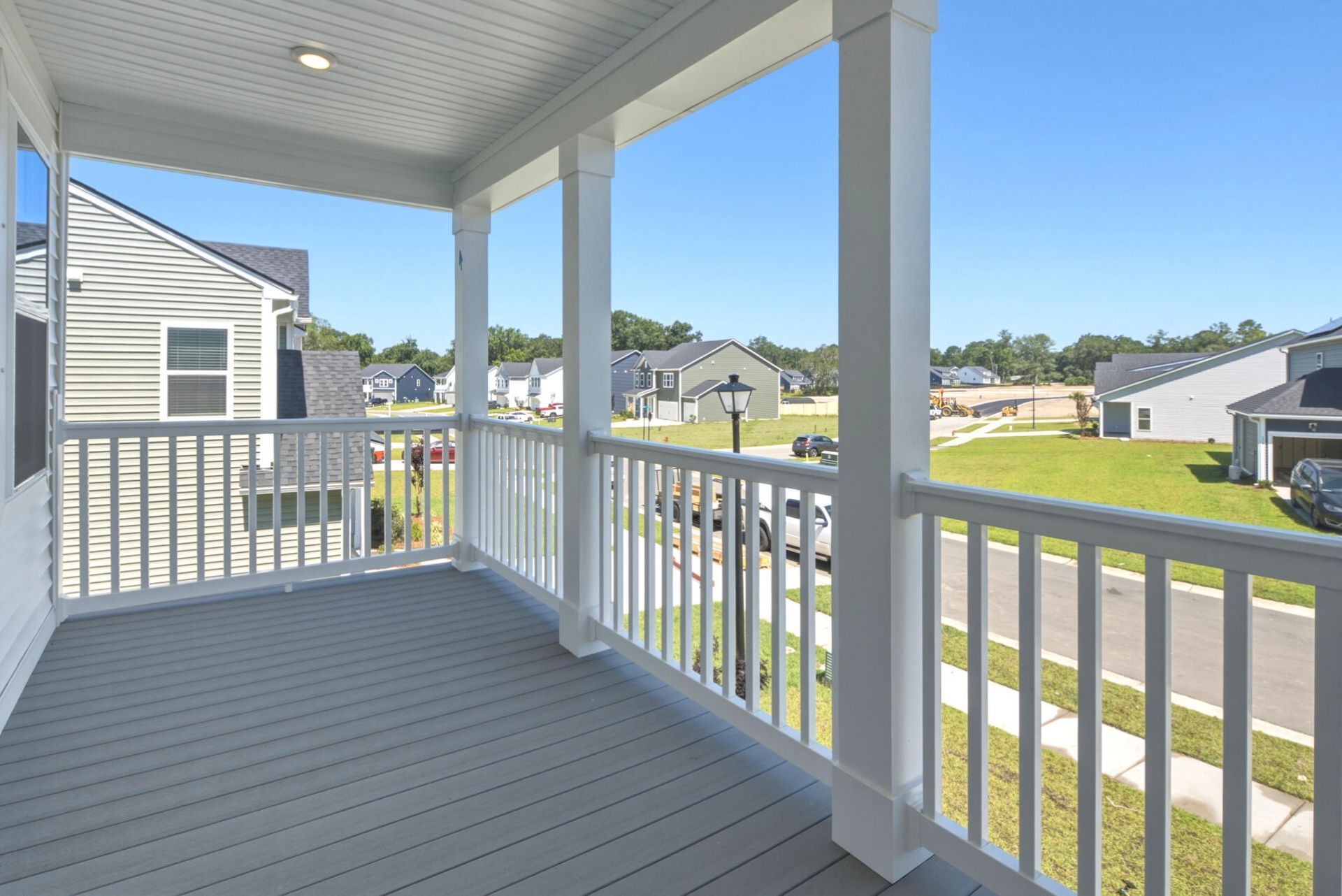 176 The Oaks Avenue Photo 26