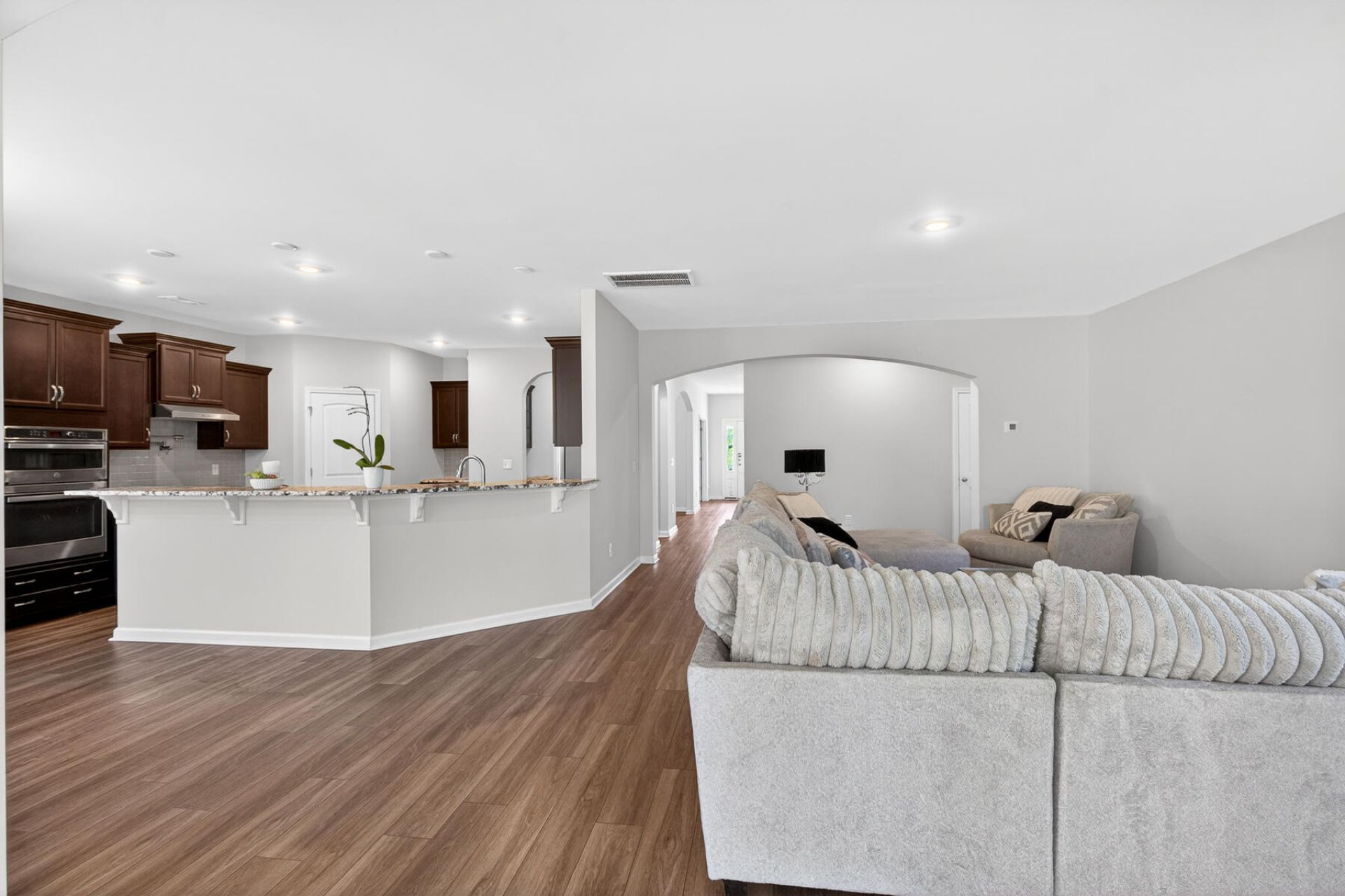418 Rowley Lane Photo 36