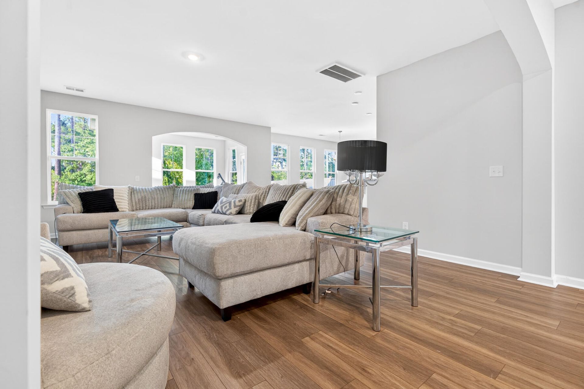418 Rowley Lane Photo 40