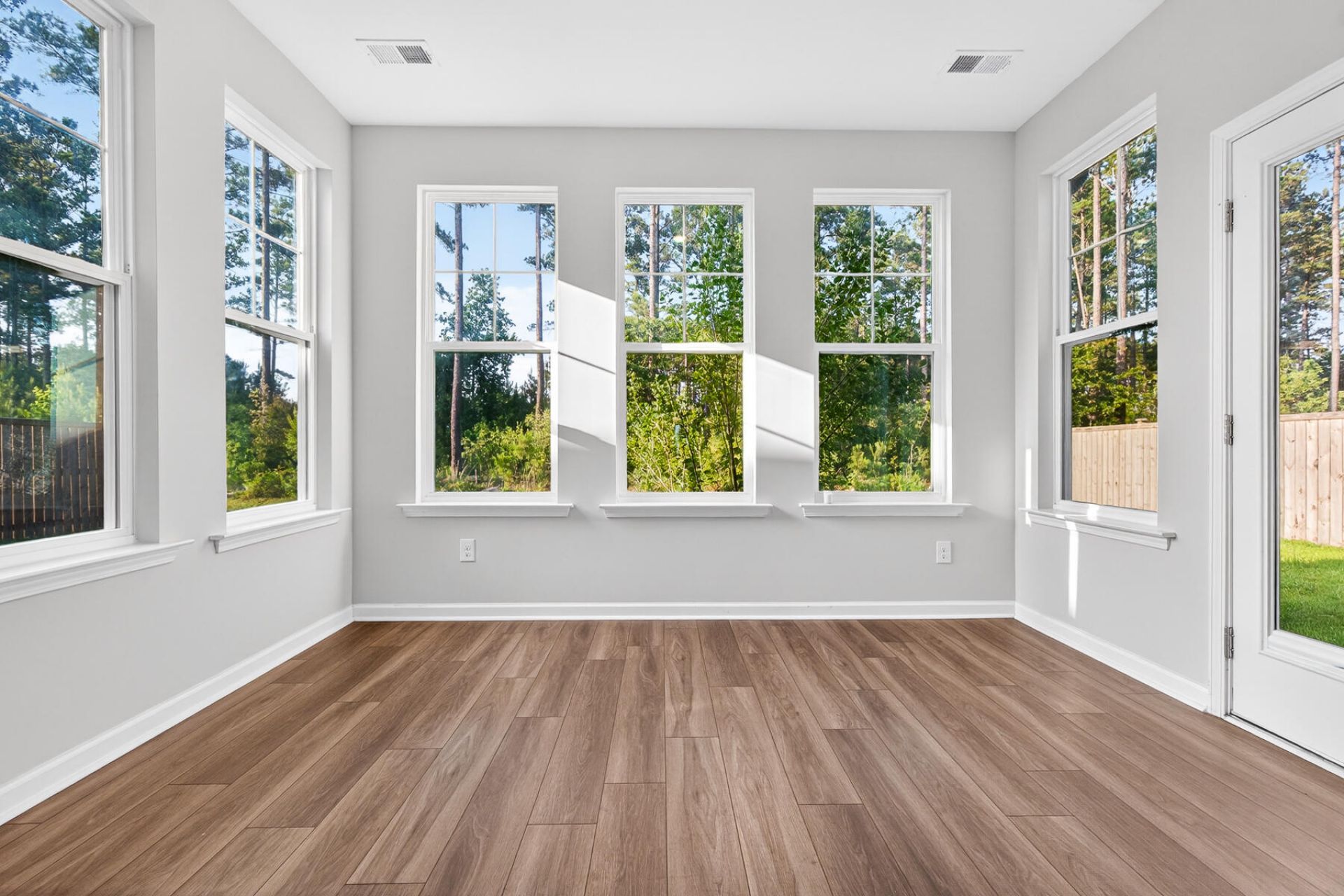 418 Rowley Lane Photo 41
