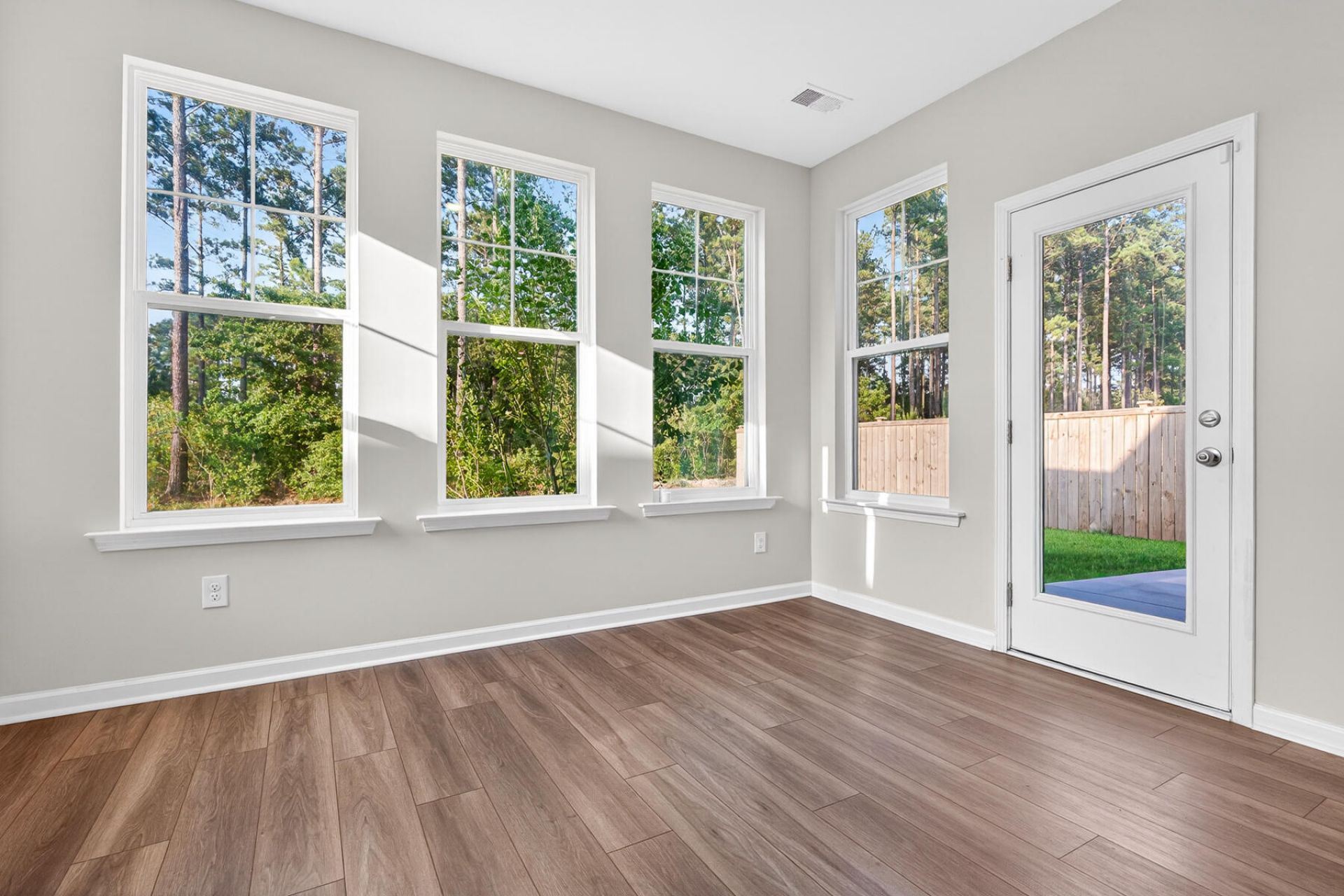 418 Rowley Lane Photo 42