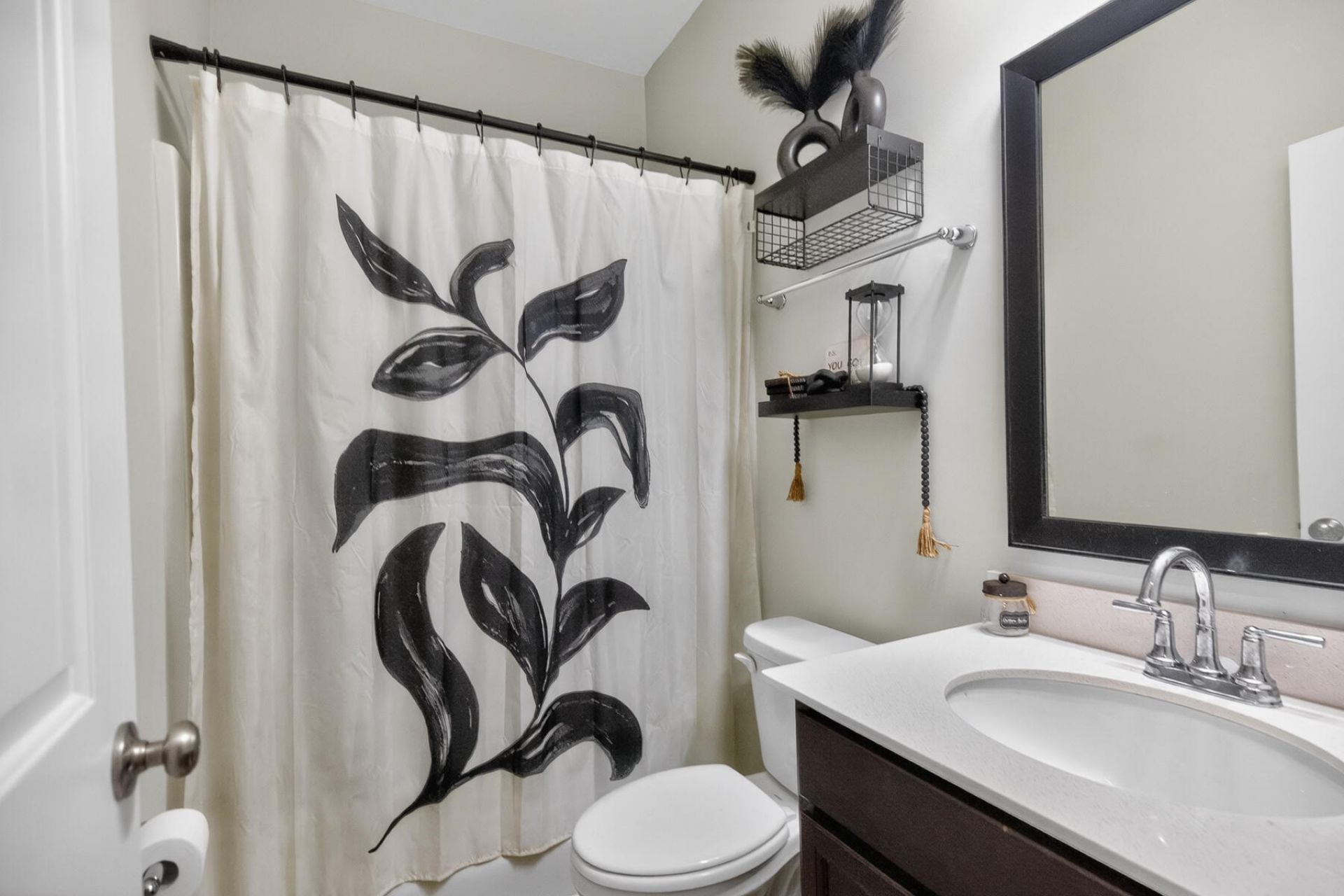418 Rowley Lane Photo 44