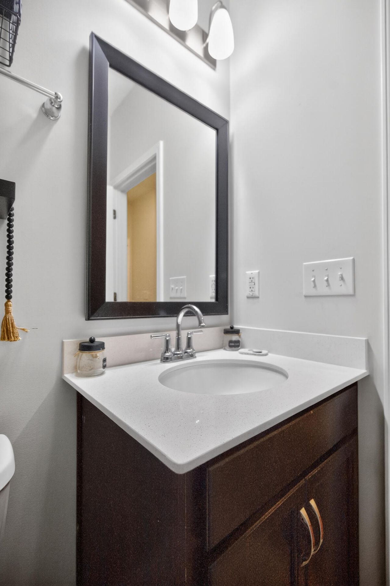 418 Rowley Lane Photo 47