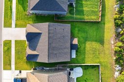 418 Rowley Lane photo 4