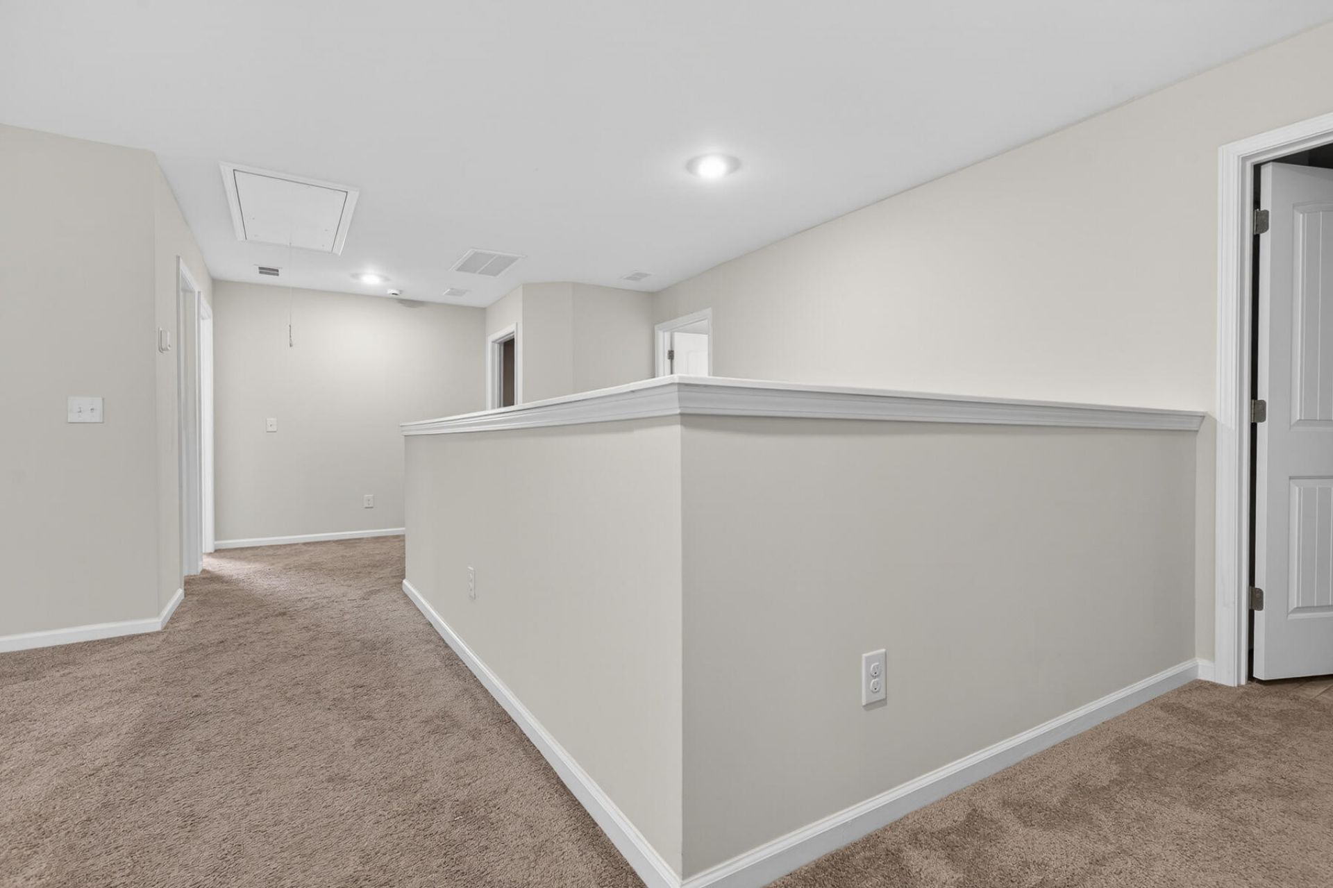 418 Rowley Lane Photo 53