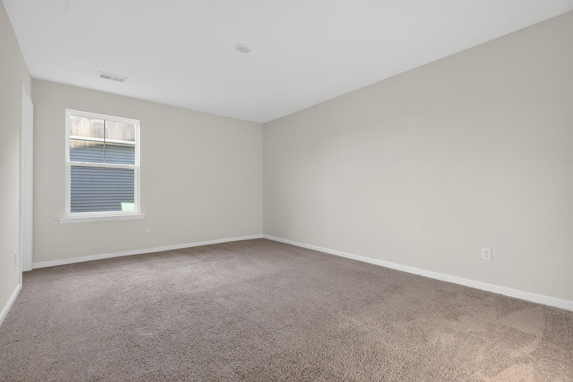 418 Rowley Lane Photo 62