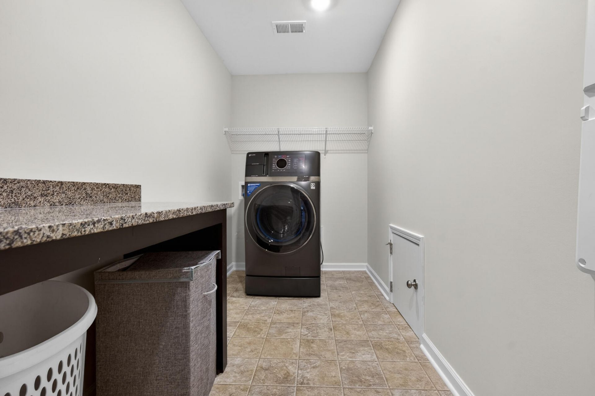 418 Rowley Lane Photo 69